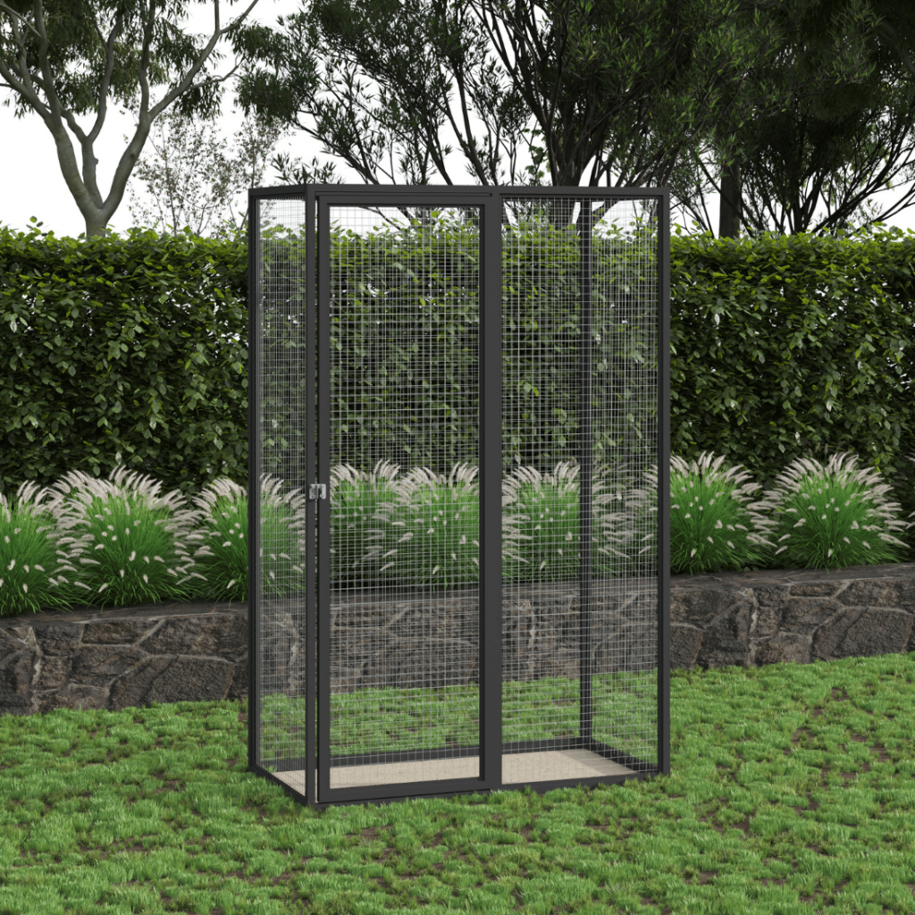 Bird Aviaries - Royal Rooster